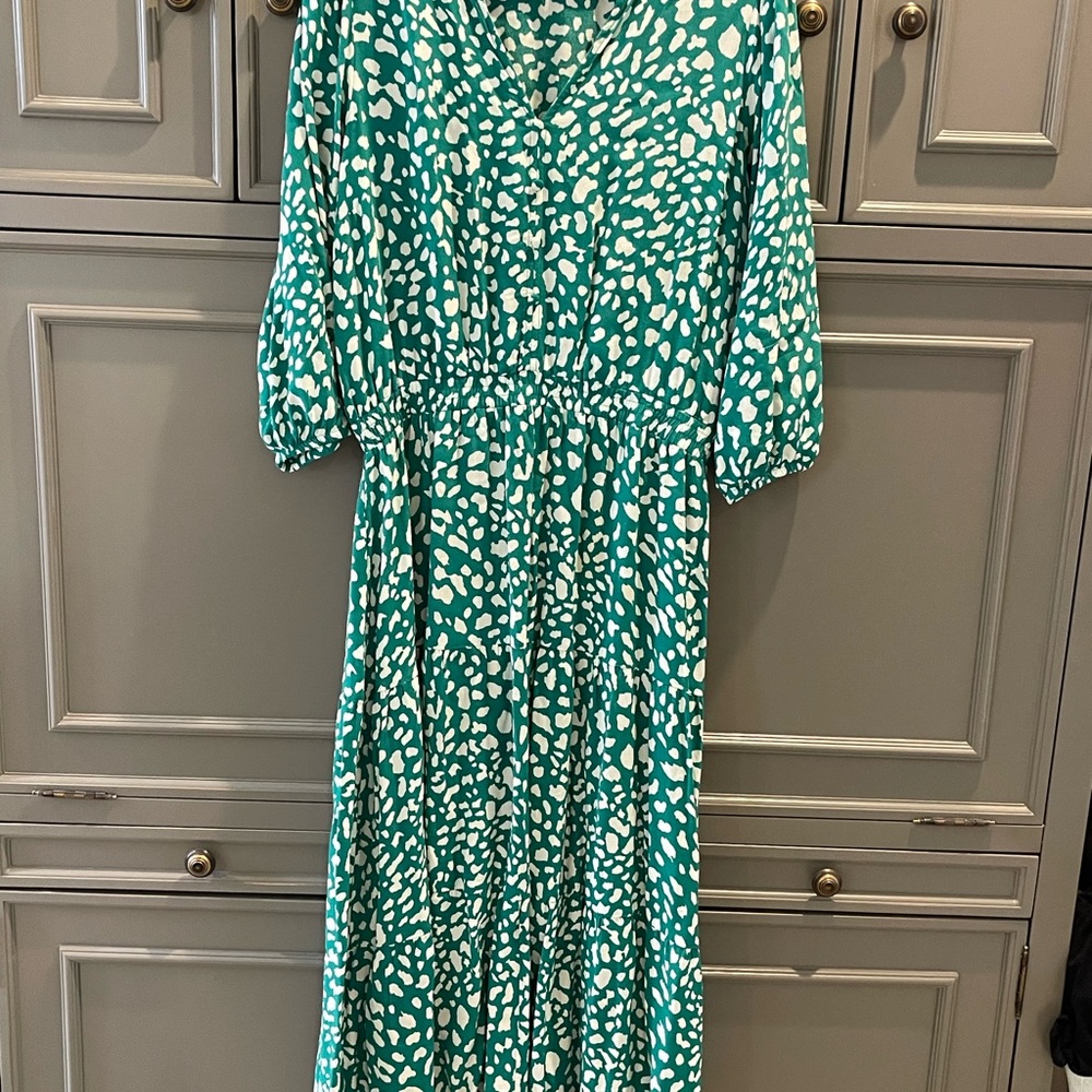 Green and White Patterned Dress size xl